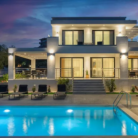 Johnny's White Luxury * Planos
