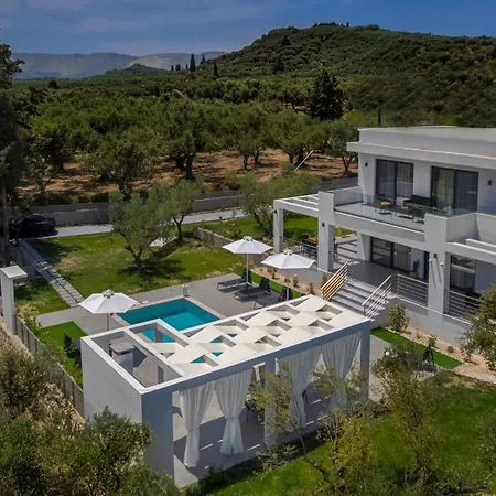 Johnny's White Luxury * Planos
